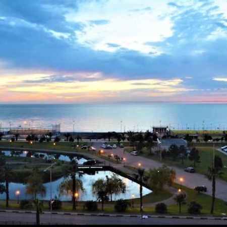 باتومي Gorgiladze Black Sea Apartment المظهر الخارجي الصورة